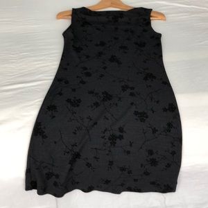 Is a casual dress used